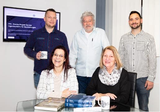 Das Team von Franke Projekt Service im Besprechungsraum